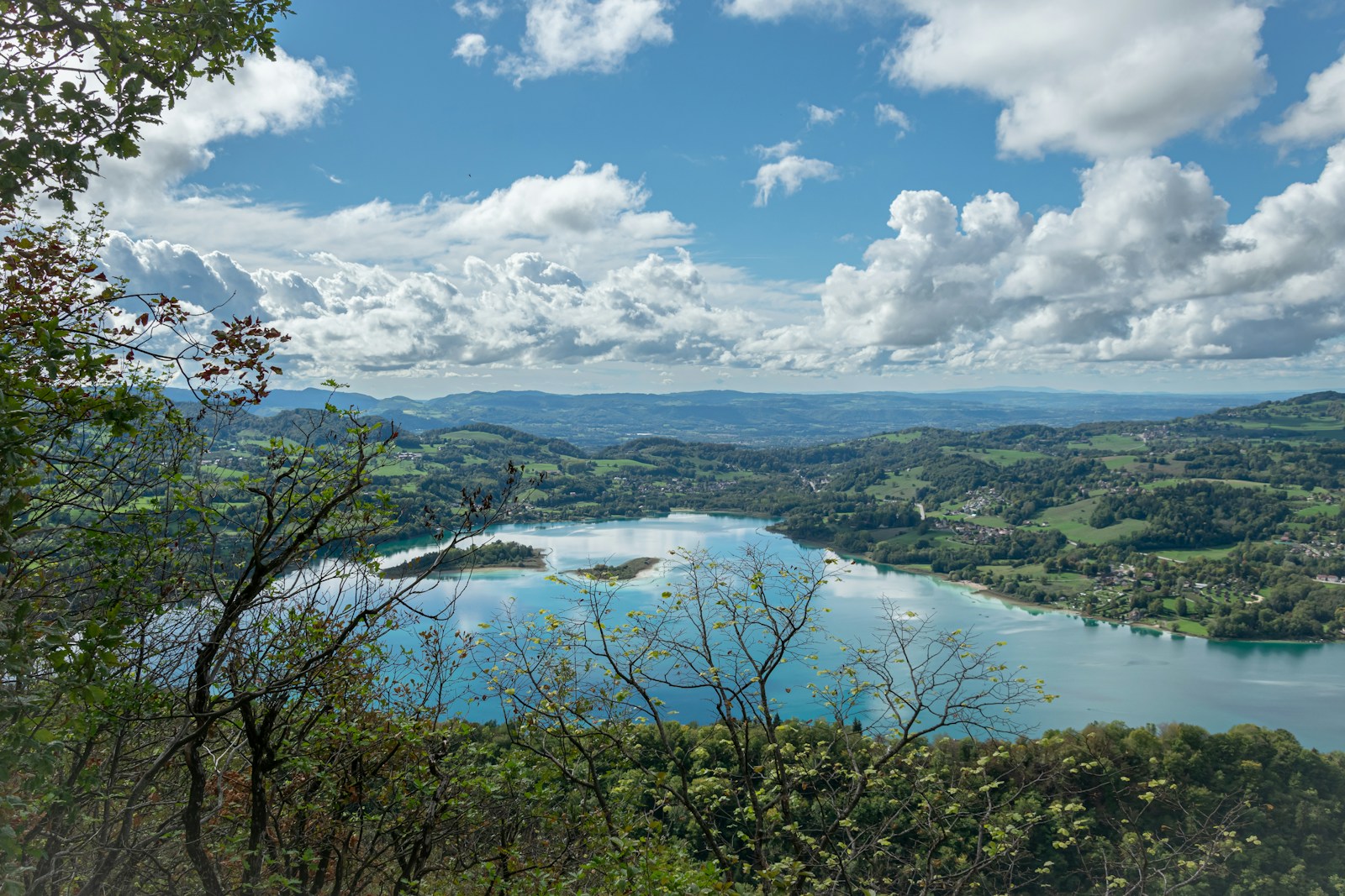 Découvrez le Lac des Miroirs : Joyau Naturel aux Coordonnées Enchanteurs