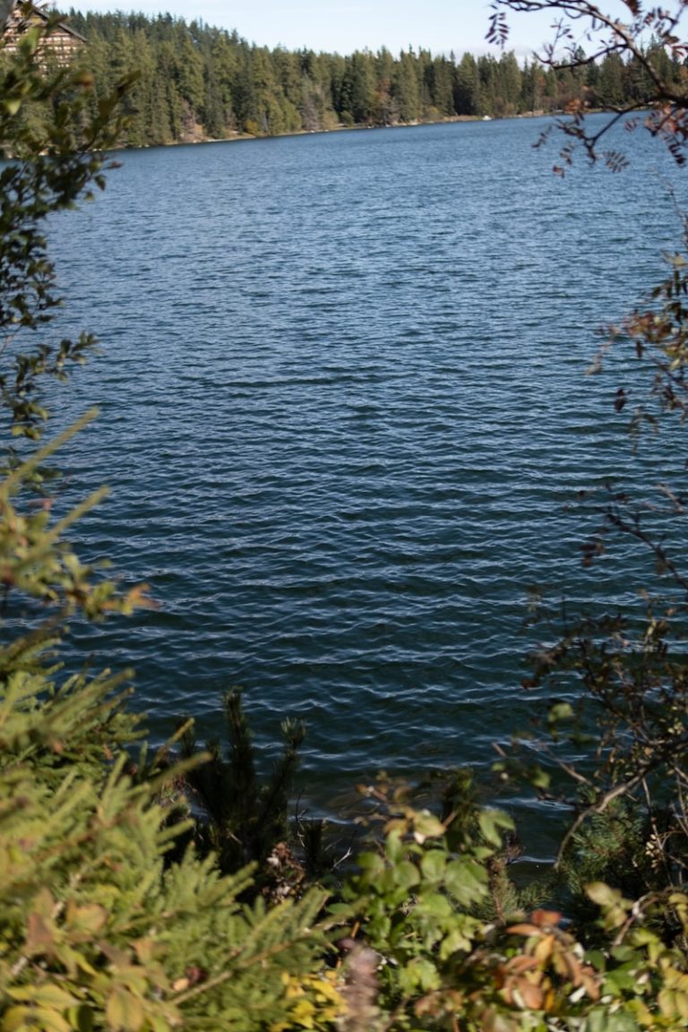 Lac d’ilhéou : l’itinéraire clair, les bonnes fenêtres, les options qui évitent les galères